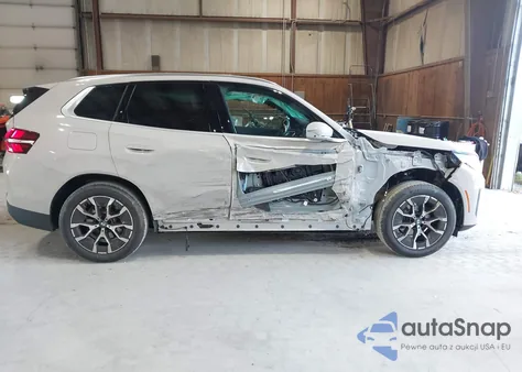 2025 BMW X3 30 xDrive z USA, uszkodzony, nr VIN 5UX53GP01S9121354